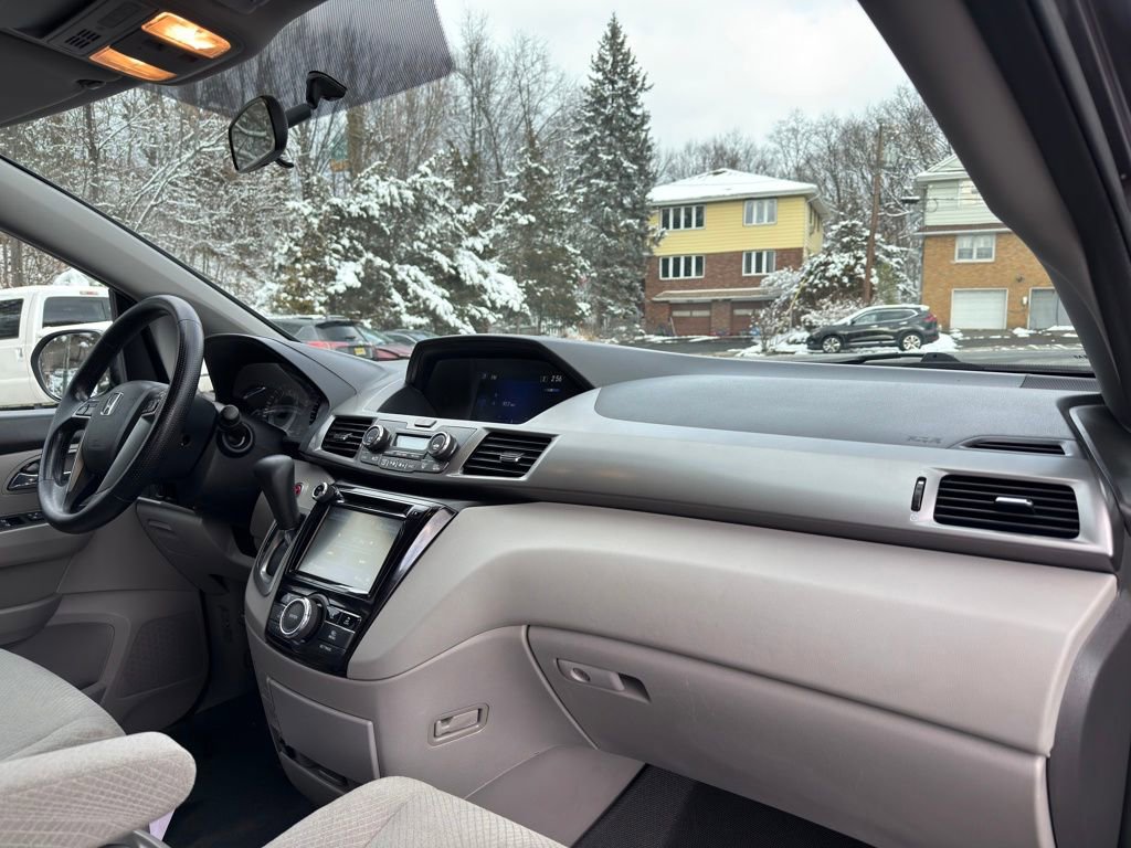 Used 2016 Honda Odyssey EX image 26