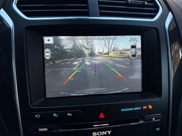 Used 2017 Ford Explorer Platinum image 20