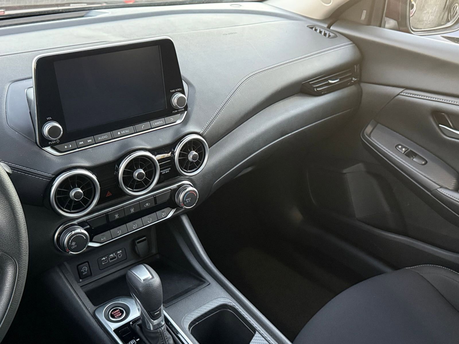 Used 2025 Nissan Sentra SV image 35