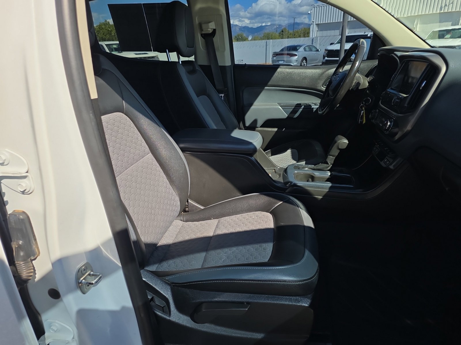 Used 2021 Chevrolet Colorado Z71 w/ Safety Package image 25