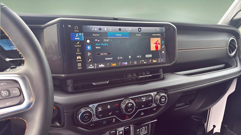 Used 2024 Jeep Wrangler Sahara 4xe image 22