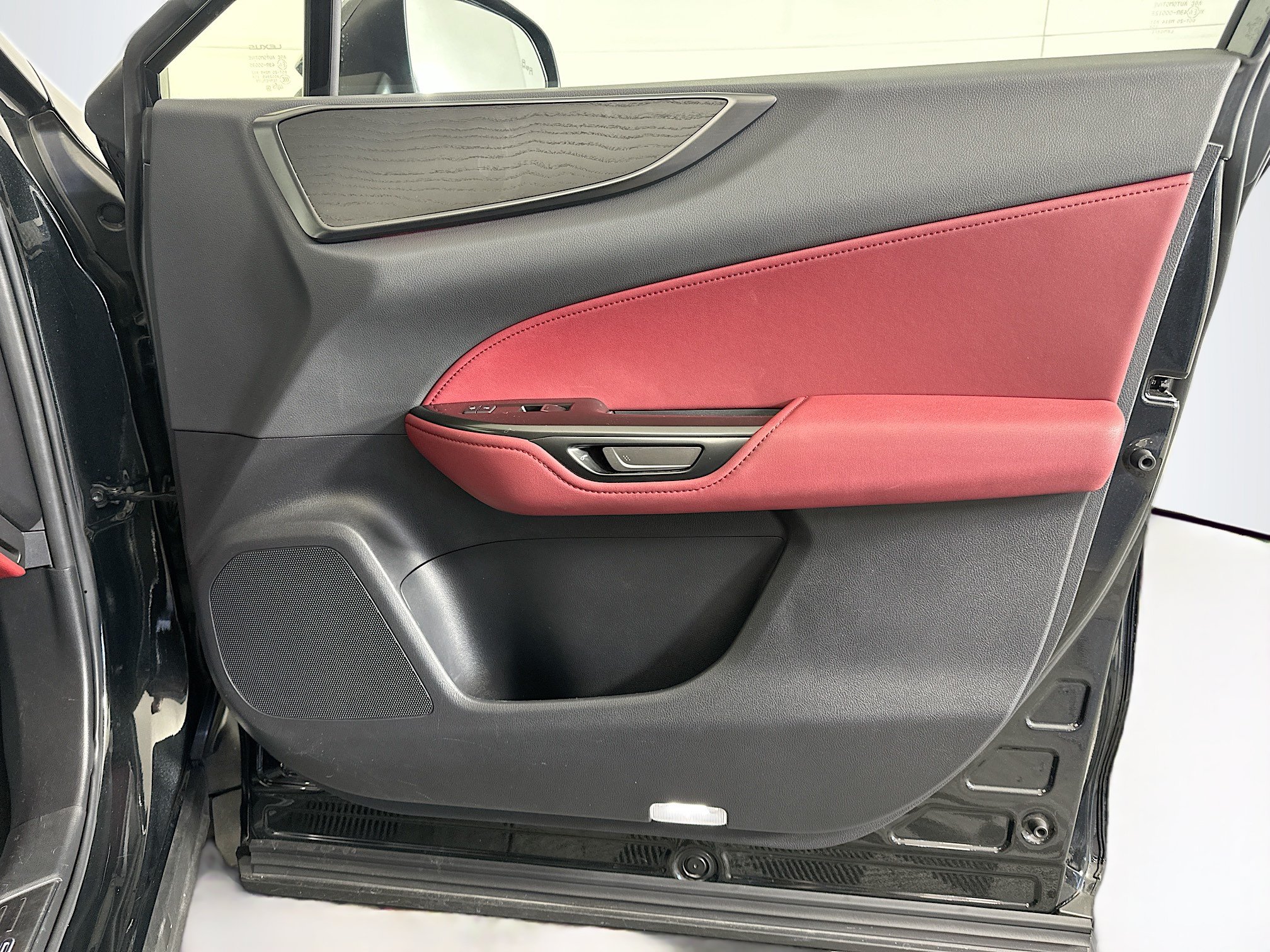 Used 2024 Lexus NX 450h+ AWD w/ Vision Package image 34