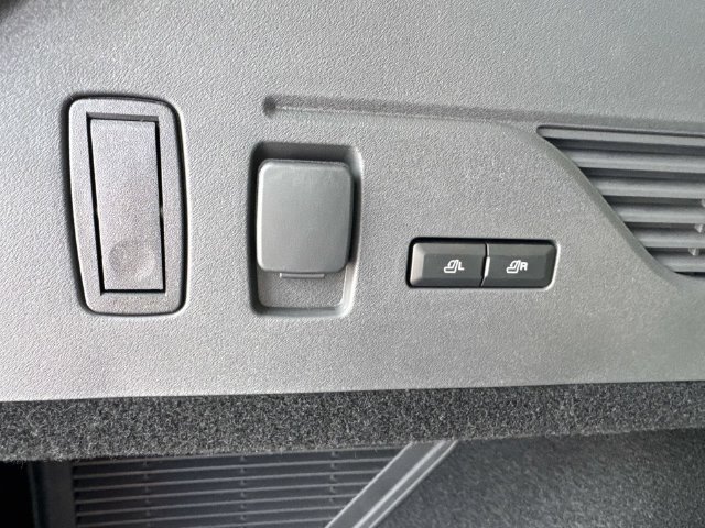 New 2026 Lincoln Nautilus Premier AWD/4WD image 12