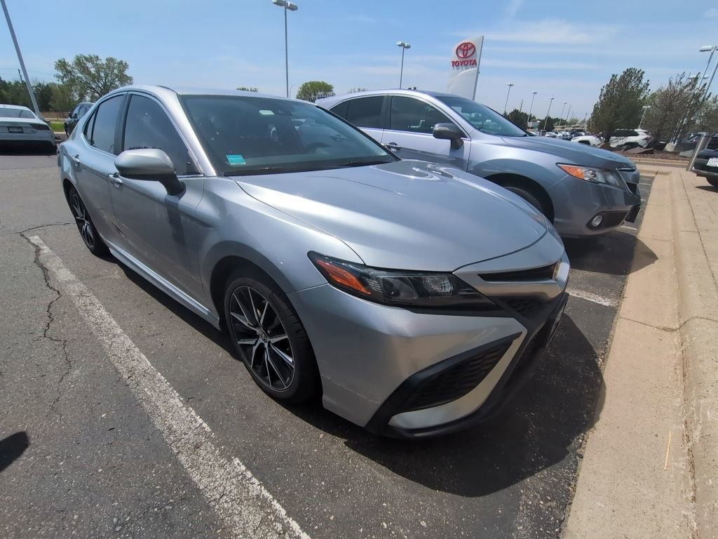 Certified 2021 Toyota Camry SE FWD image 4