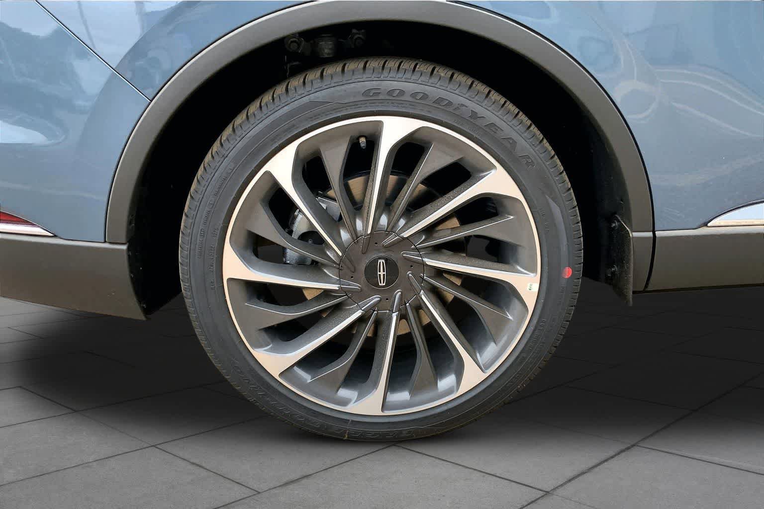 New 2026 Lincoln Aviator Reserve AWD/4WD image 11