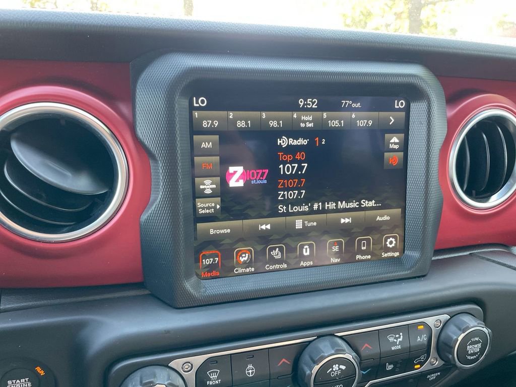 Used 2022 Jeep Gladiator Rubicon w/ LED Lighting Group image 27