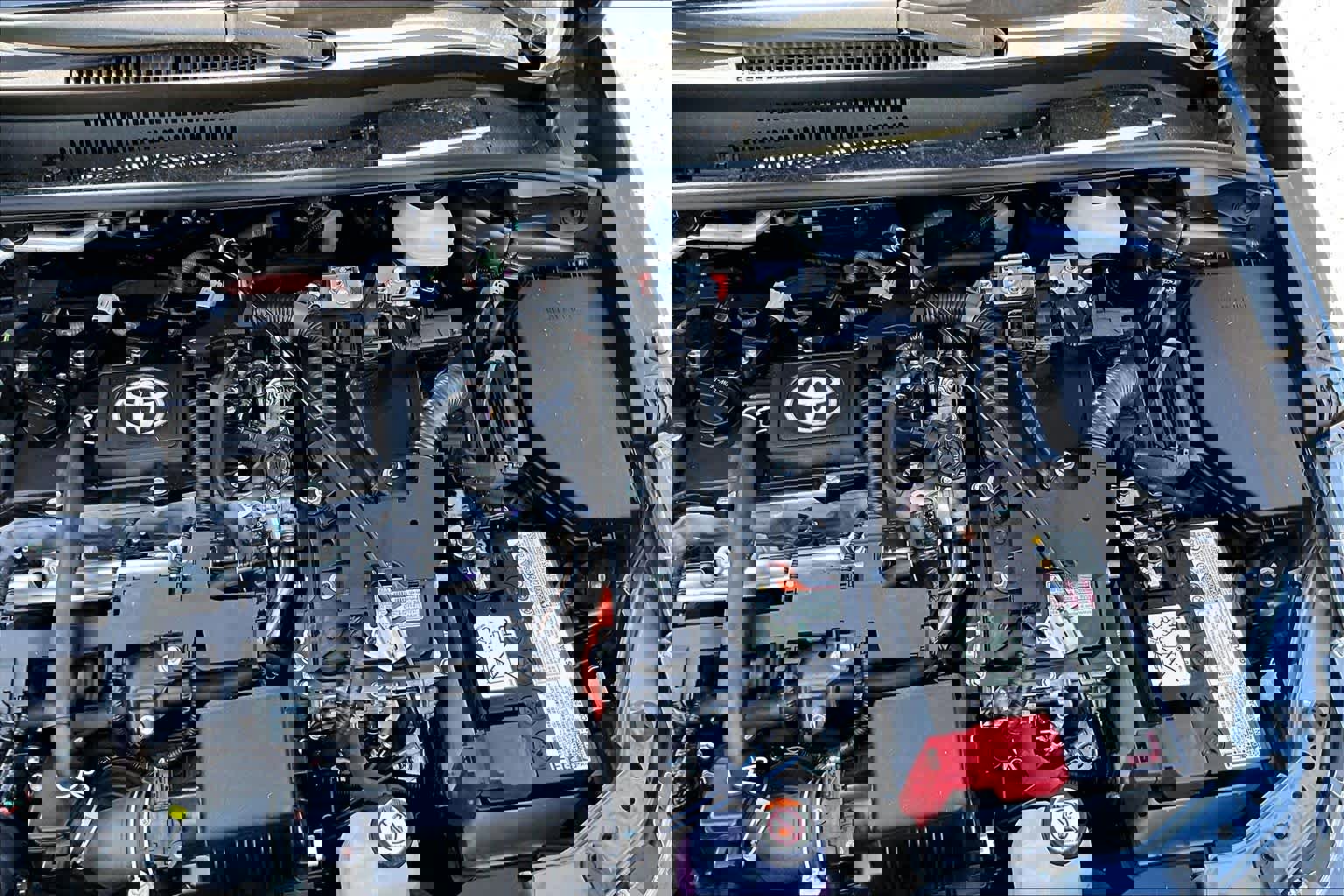 Used 2025 Toyota Corolla LE w/ LE Premium Package AWD/4WD image 32