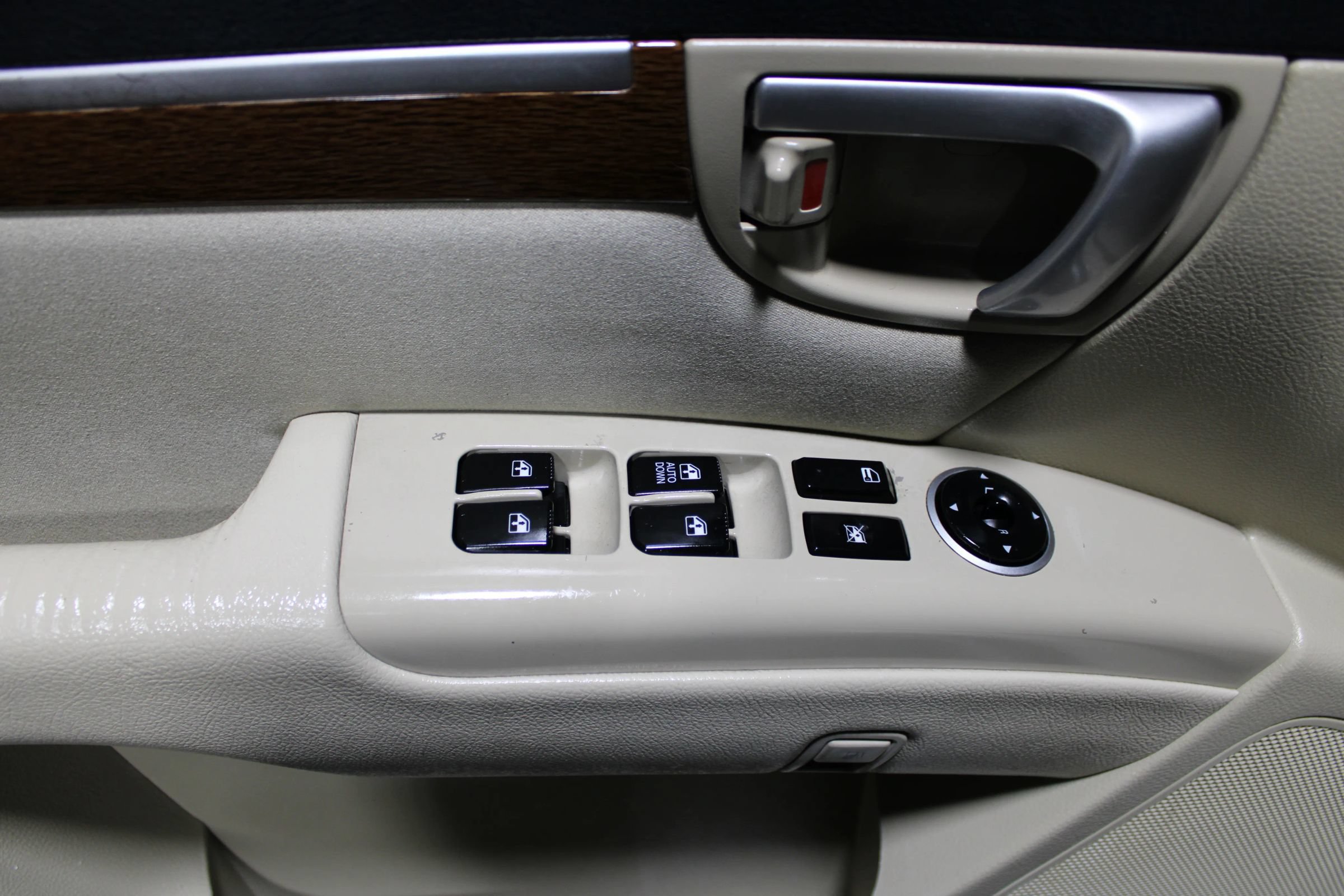 Used 2009 Hyundai Santa Fe GLS FWD image 9