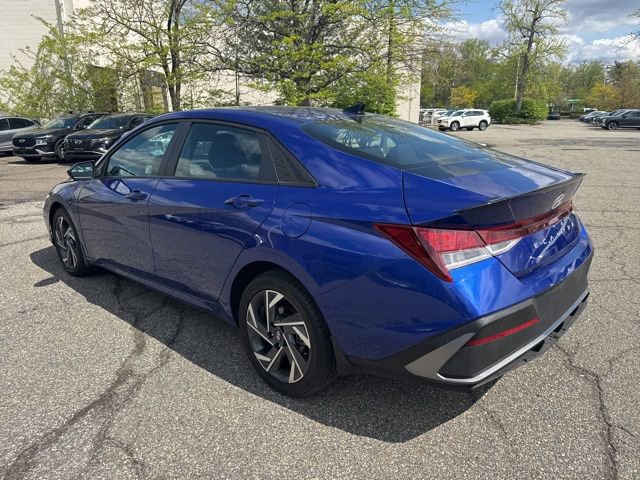 Used 2025 Hyundai Elantra Sport FWD image 19