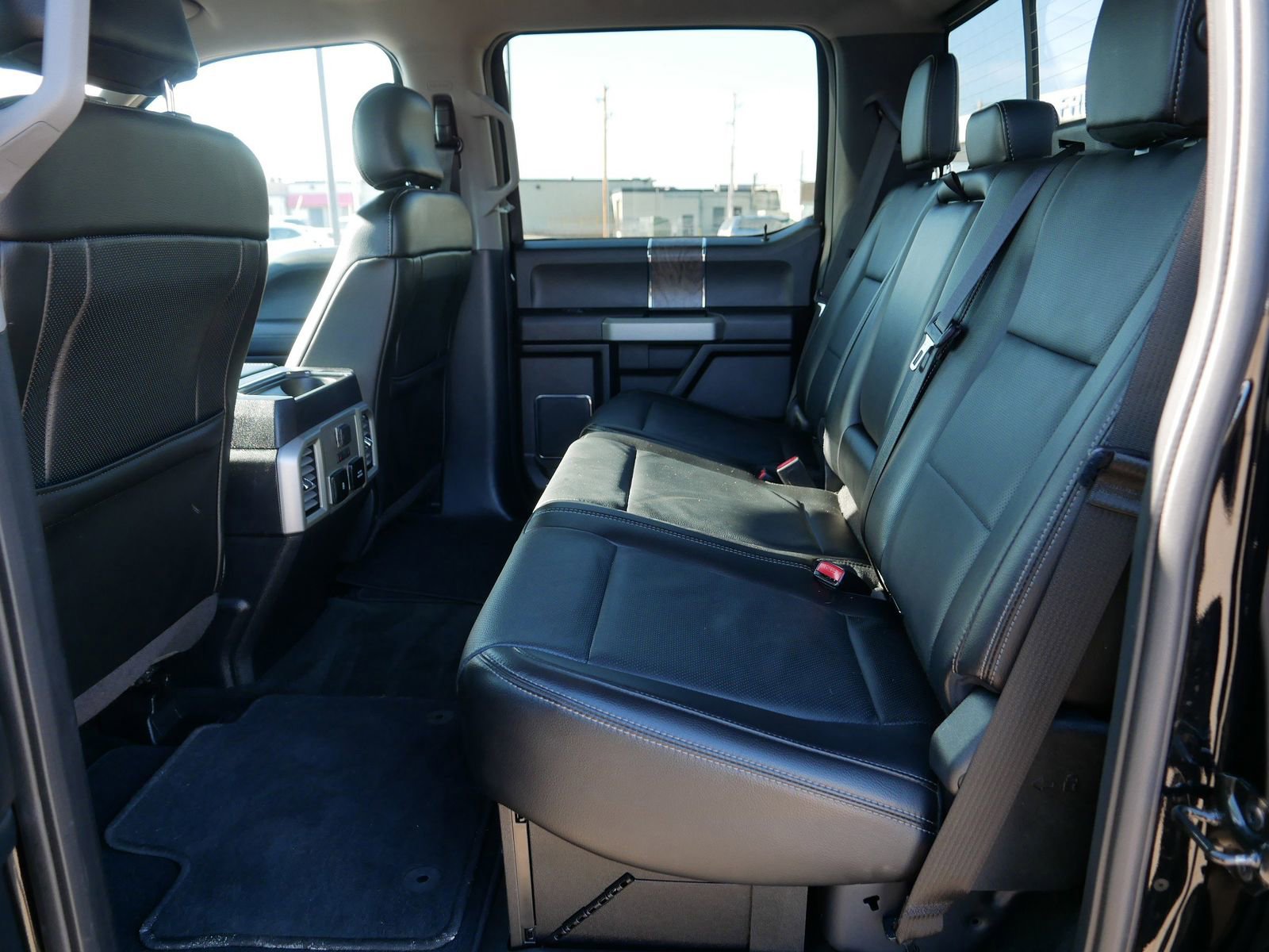 Used 2017 Ford F350 Lariat w/ Chrome Package image 18