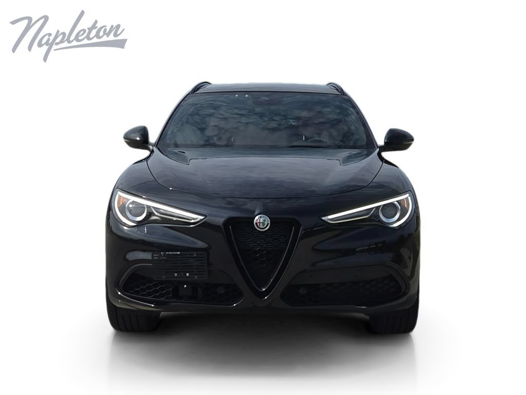 Used 2023 Alfa Romeo Stelvio Veloce AWD/4WD image 9