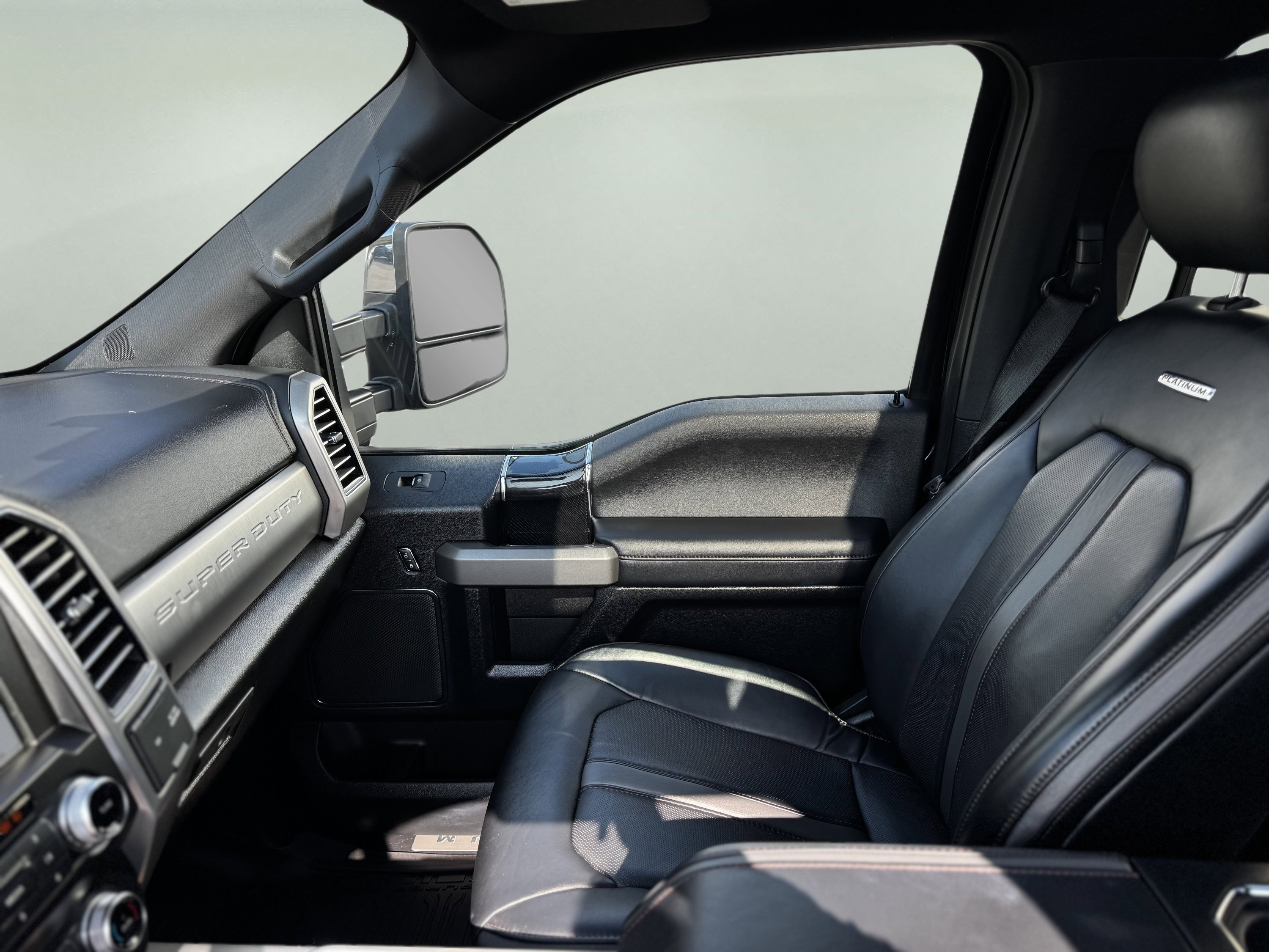 Used 2021 Ford F250 Platinum w/ FX4 Off-Road Package image 20