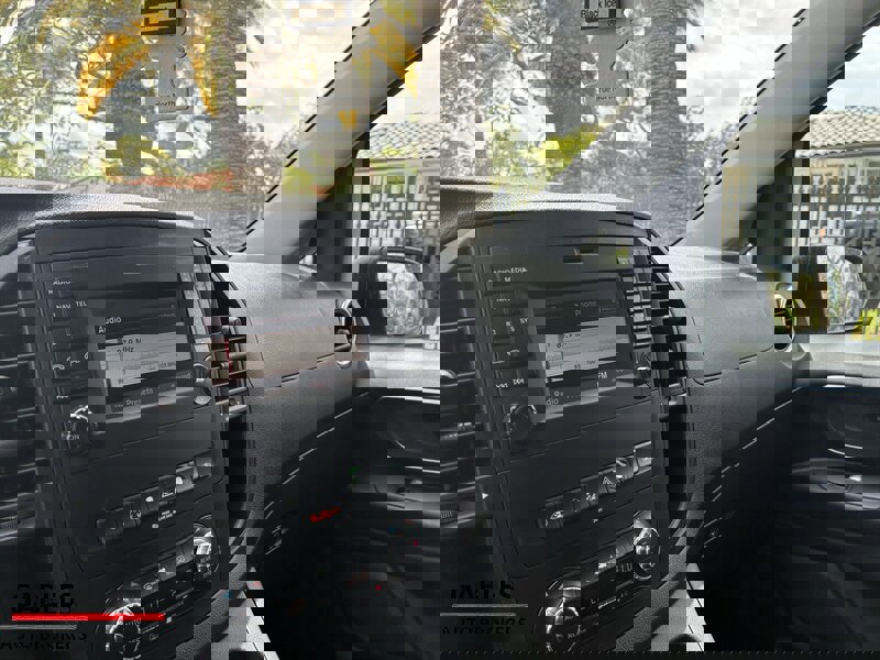 Used 2018 Mercedes-Benz Metris Passenger image 16