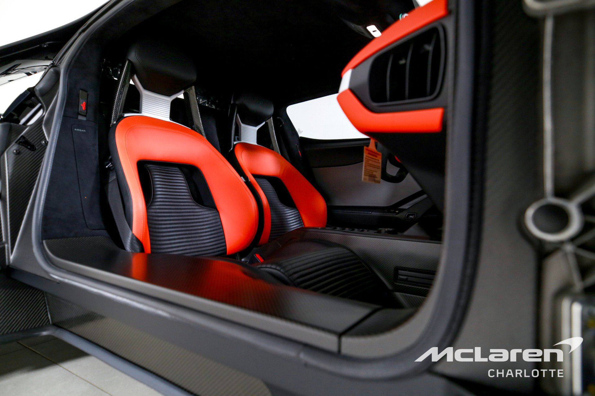 Used 2019 Ford GT RWD image 19