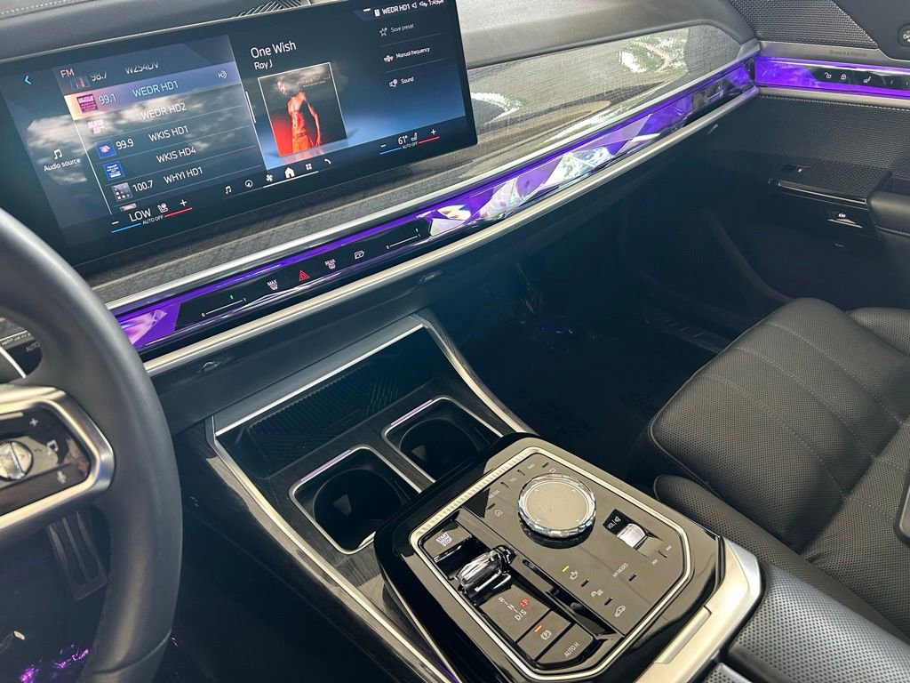 Used 2025 BMW 740i RWD image 51