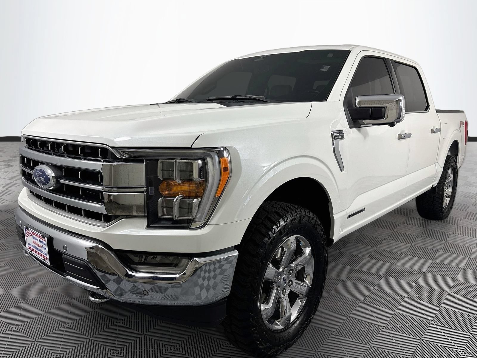 Used 2023 Ford F150 Lariat w/ Max Trailer Tow Package AWD/4WD image 3