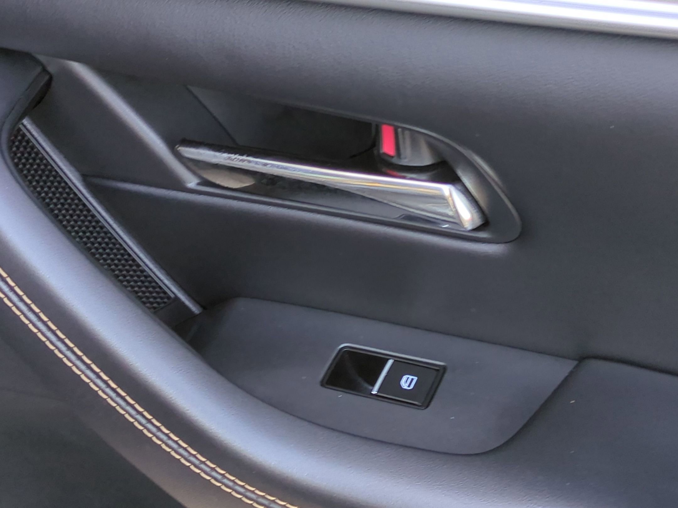 Certified 2024 MAZDA CX-90 Plug-In Hybrid w/ Preferred image 35