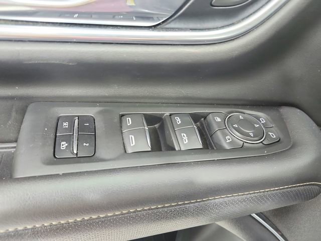 Used 2021 Chevrolet Suburban Premier w/ Premium Package AWD/4WD image 40