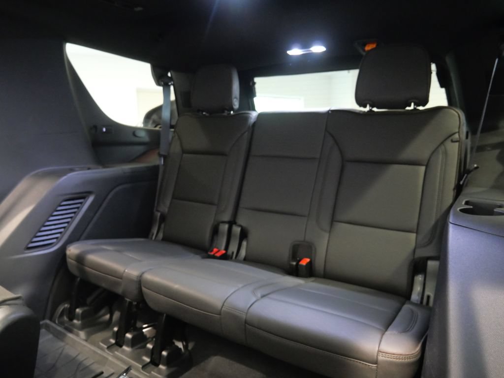 Used 2023 Chevrolet Tahoe High Country AWD/4WD image 26