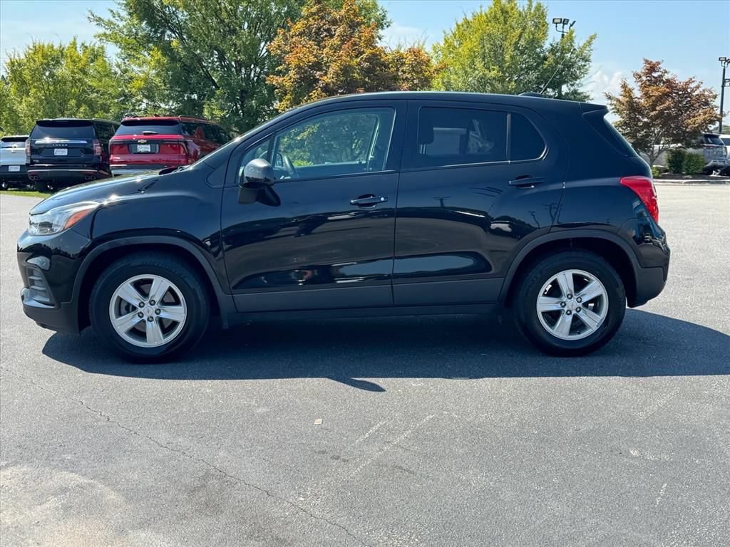 Used 2020 Chevrolet Trax LS w/ Tint and Cruise Package FWD image 6