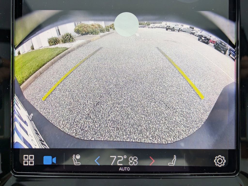 New 2025 Volvo XC40 B5 Core w/ Protection Package Premier image 24