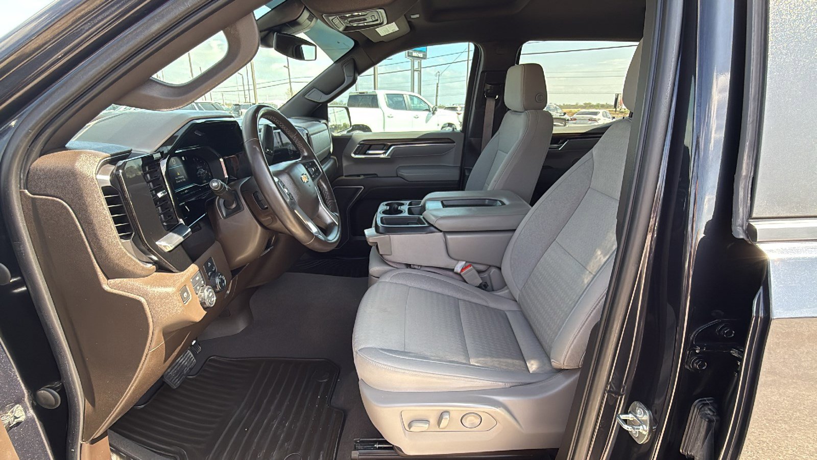 Used 2023 Chevrolet Silverado 1500 LT w/ All Star Edition Plus image 11