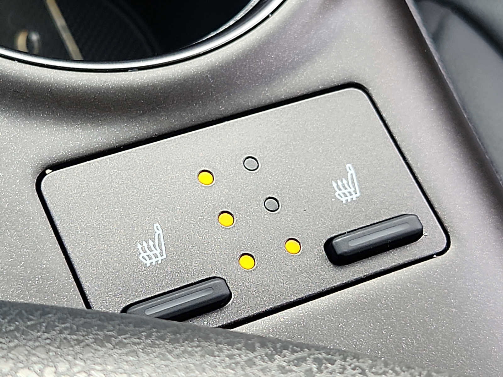 Used 2023 Toyota Camry SE w/ Cold Weather Package image 25