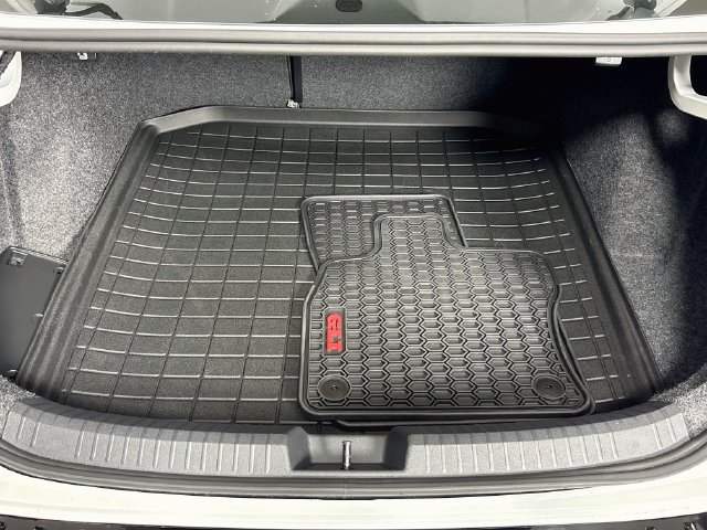 Certified 2026 Volkswagen Jetta GLI Autobahn FWD image 28