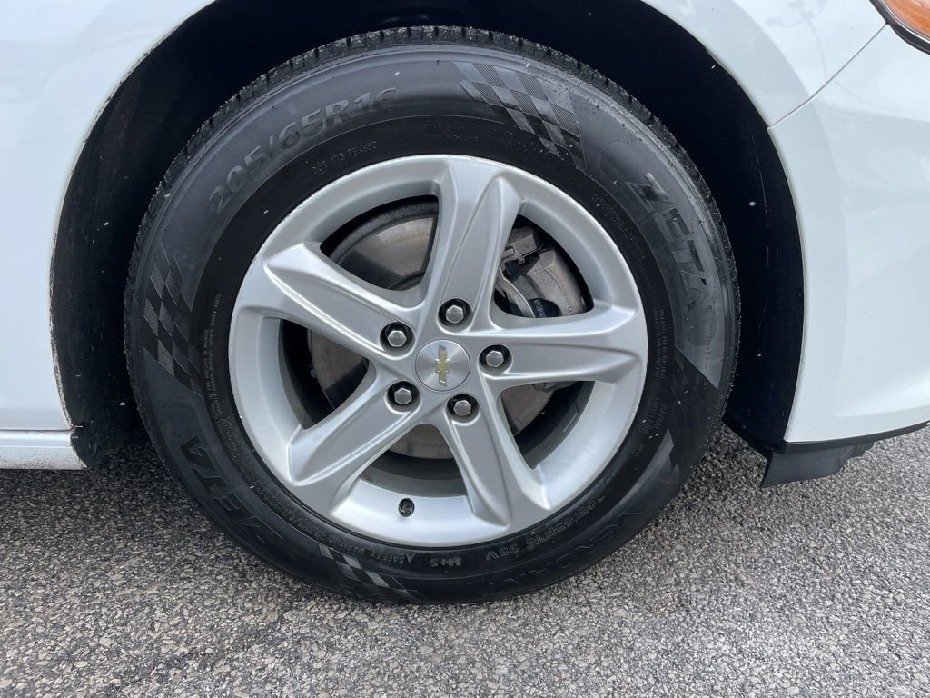 Used 2020 Chevrolet Malibu LS image 49