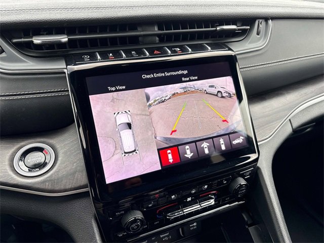 Used 2024 Jeep Grand Cherokee L Limited w/ Luxury Tech Group II image 33