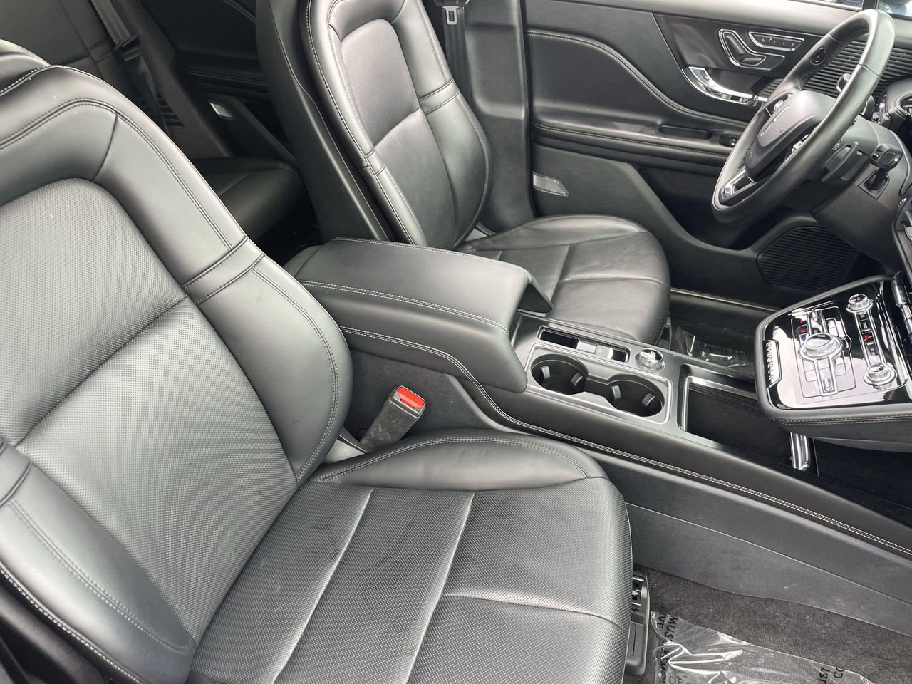 Used 2022 Lincoln Corsair AWD w/ Premium Package image 10