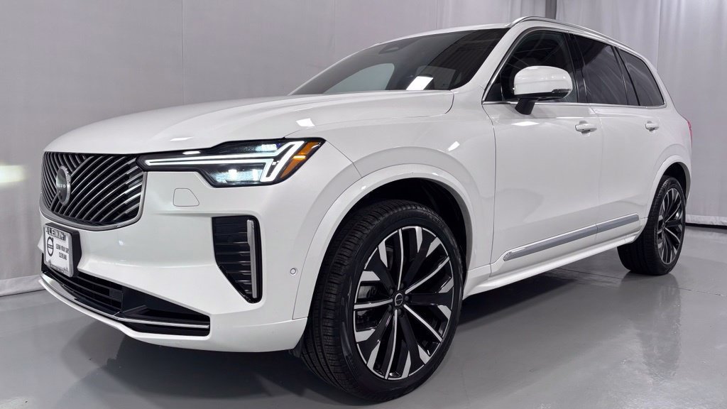 Certified 2026 Volvo XC90 B6 Plus AWD/4WD image 1