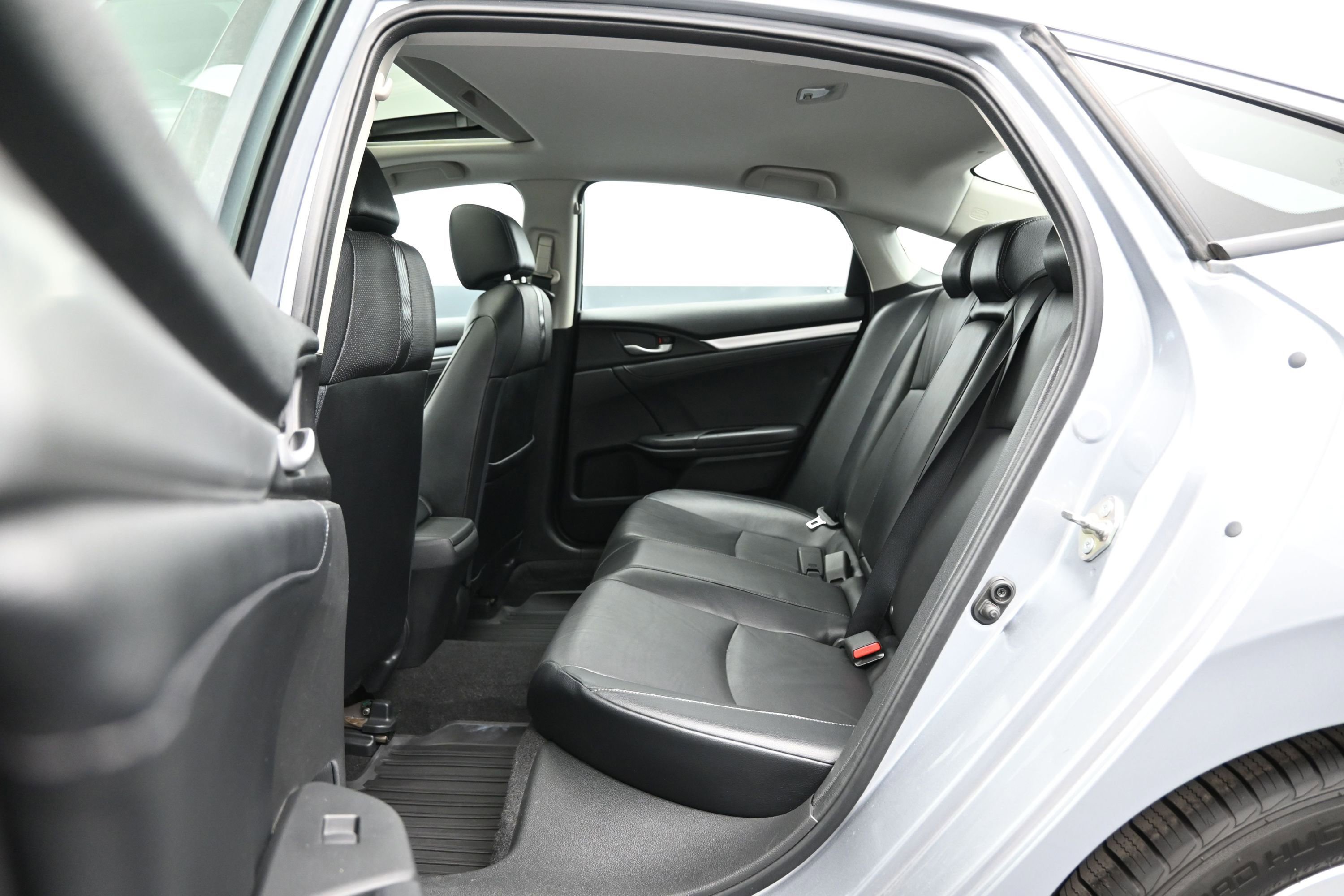 Used 2017 Honda Civic EX-L image 11