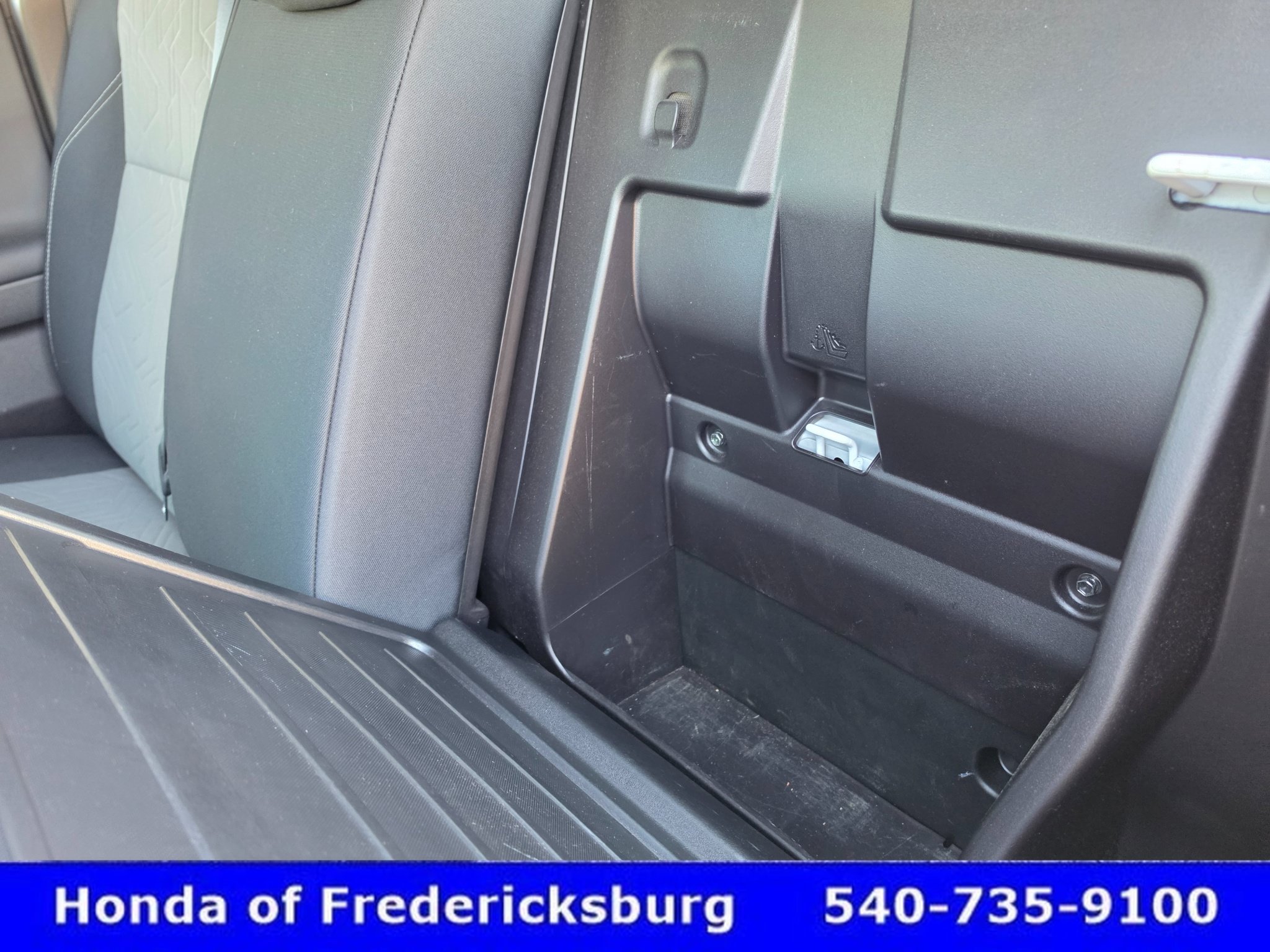 Used 2023 Toyota Tacoma TRD Sport w/ Technology Package AWD/4WD image 27