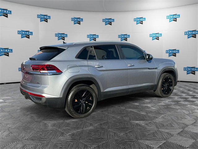 Used 2022 Volkswagen Atlas Cross Sport SE image 5
