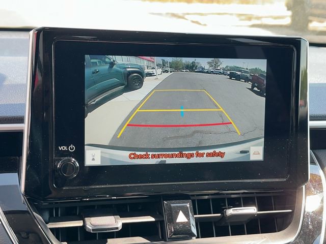 Used 2025 Toyota Corolla Cross XLE w/ Convenience Package image 22