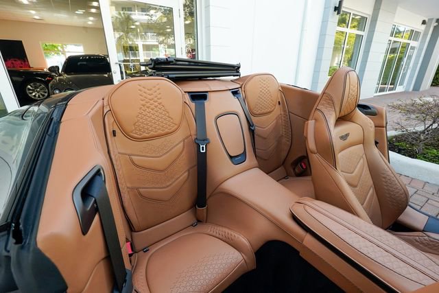 Used 2023 Aston Martin DBS Volante image 96