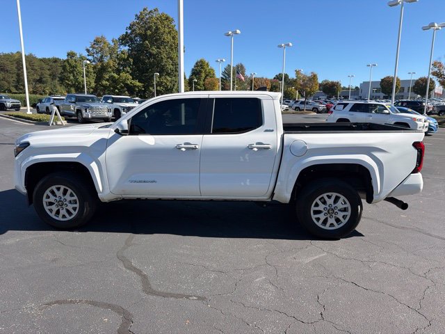 Used 2024 Toyota Tacoma SR5 RWD image 9