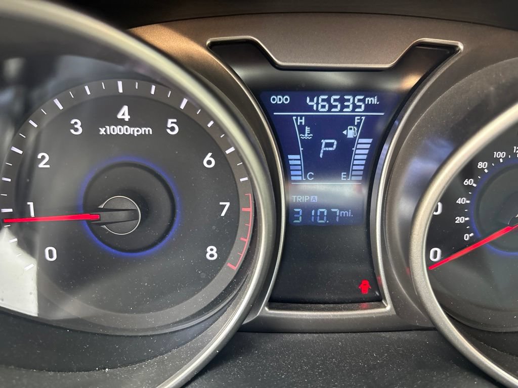 Used 2012 Hyundai Veloster w/ Style Pkg FWD image 4