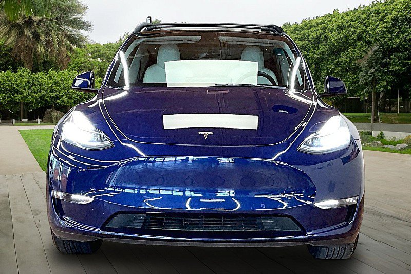 Used 2022 Tesla Model Y Long Range AWD/4WD image 2