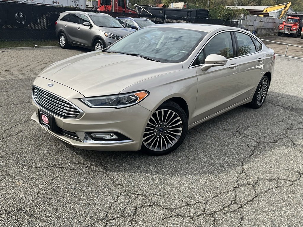 Used 2017 Ford Fusion SE w/ Fusion SE Technology Package