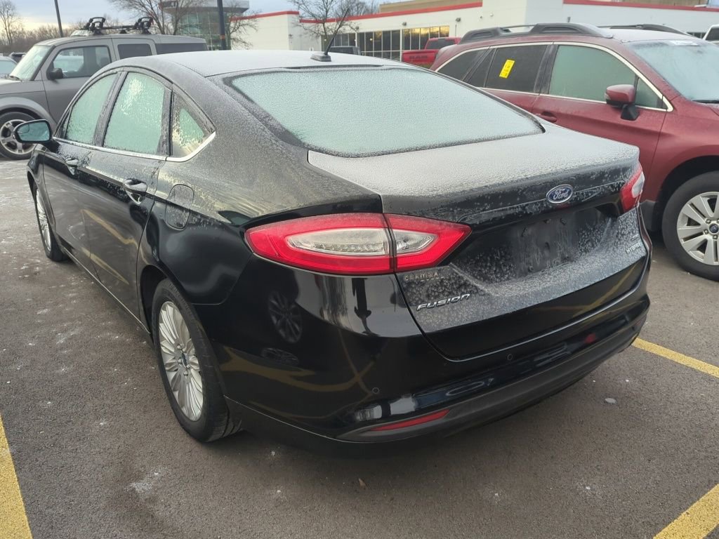 Used 2016 Ford Fusion SE image 4