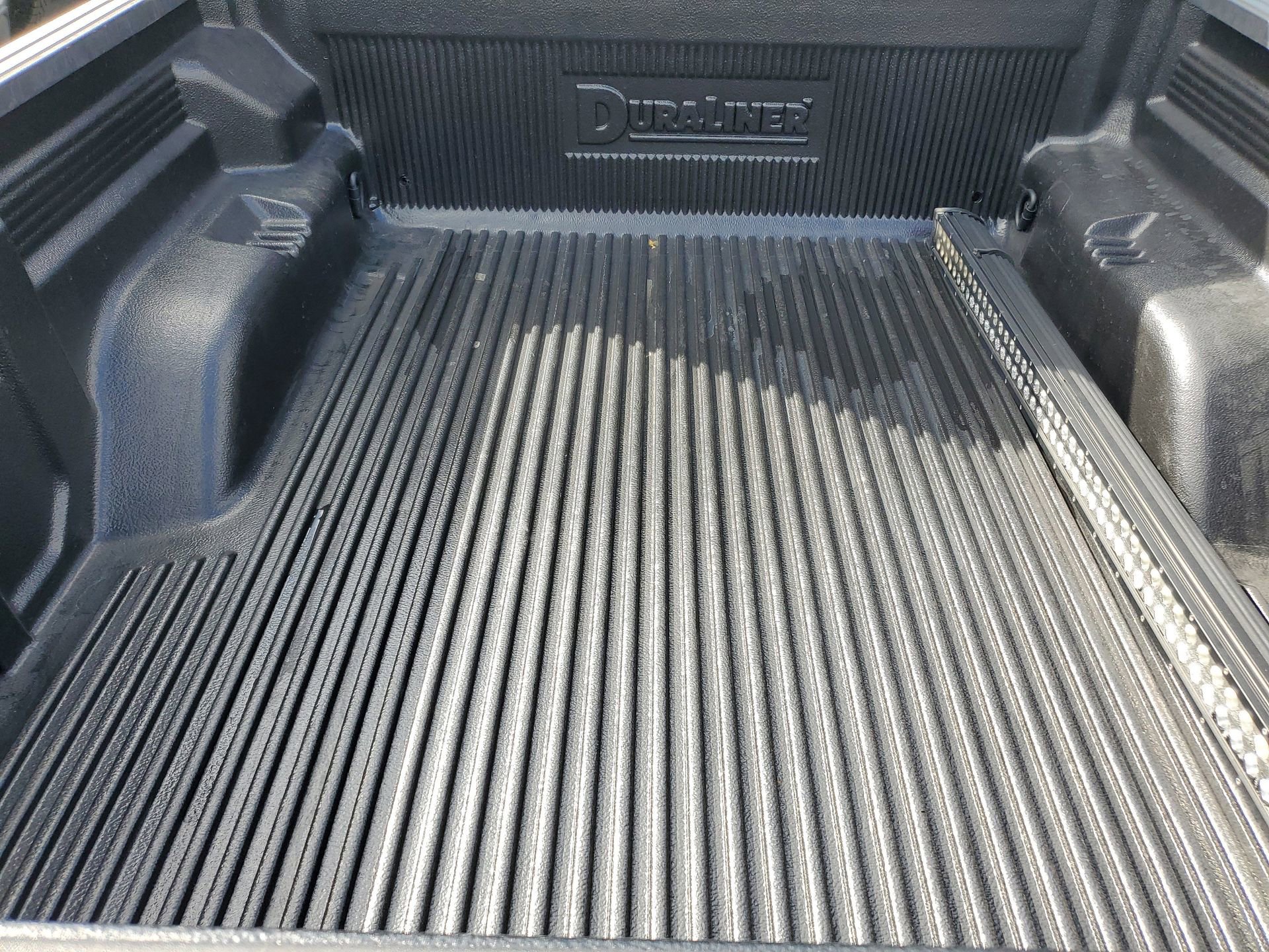 Used 2024 Jeep Gladiator Mojave w/ Safety Group image 7