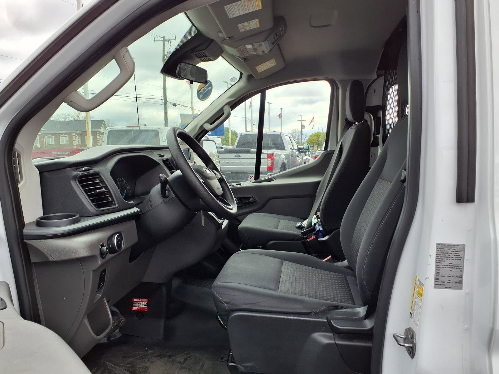 Used 2024 Ford Transit 250 Low Roof w/ Exterior Upgrade Package RWD image 13