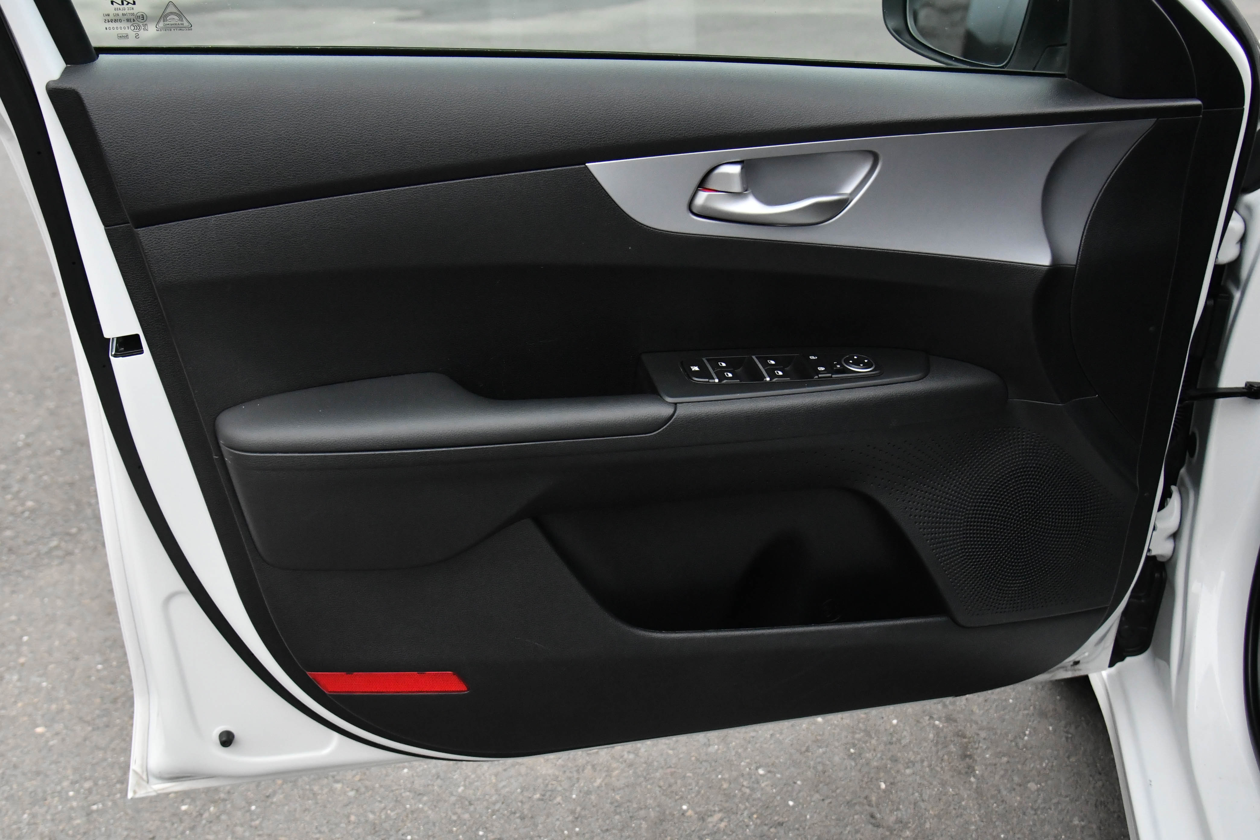 Used 2024 Kia Forte LXS image 13