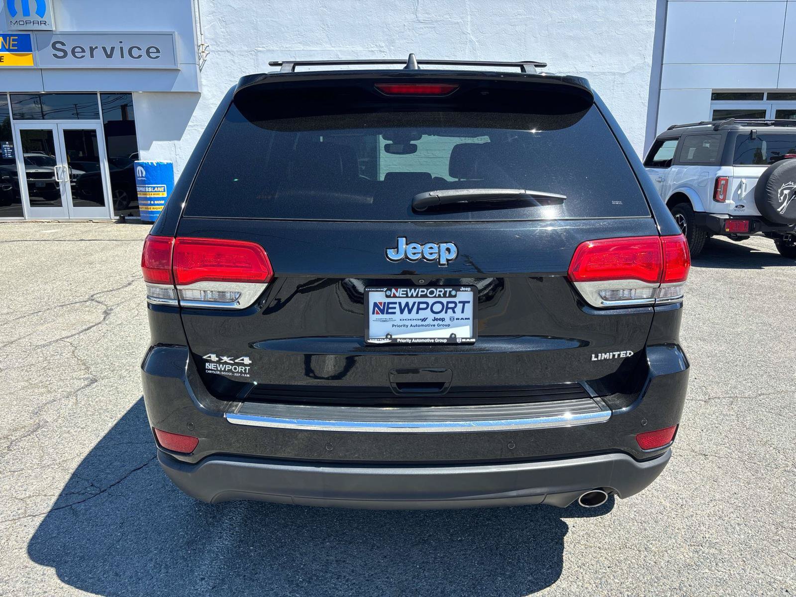 Certified 2018 Jeep Grand Cherokee Limited AWD/4WD image 4