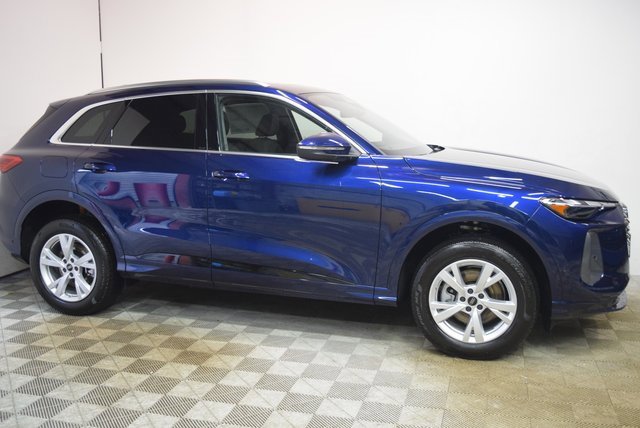 New 2025 Audi Q5 Premium image 3