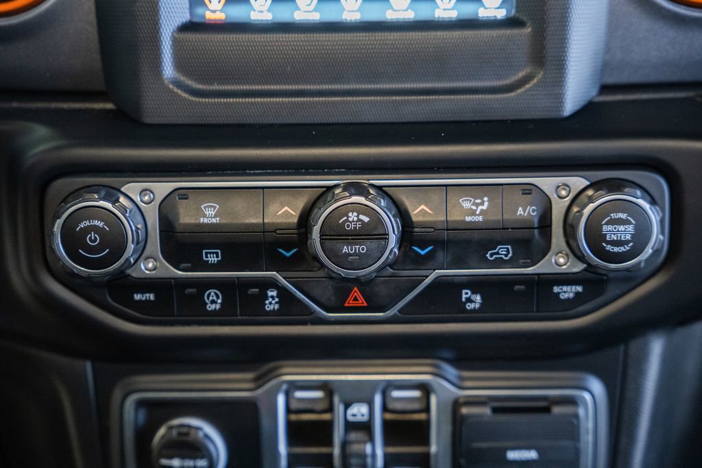 Used 2021 Jeep Gladiator Mojave w/ Safety Group image 27