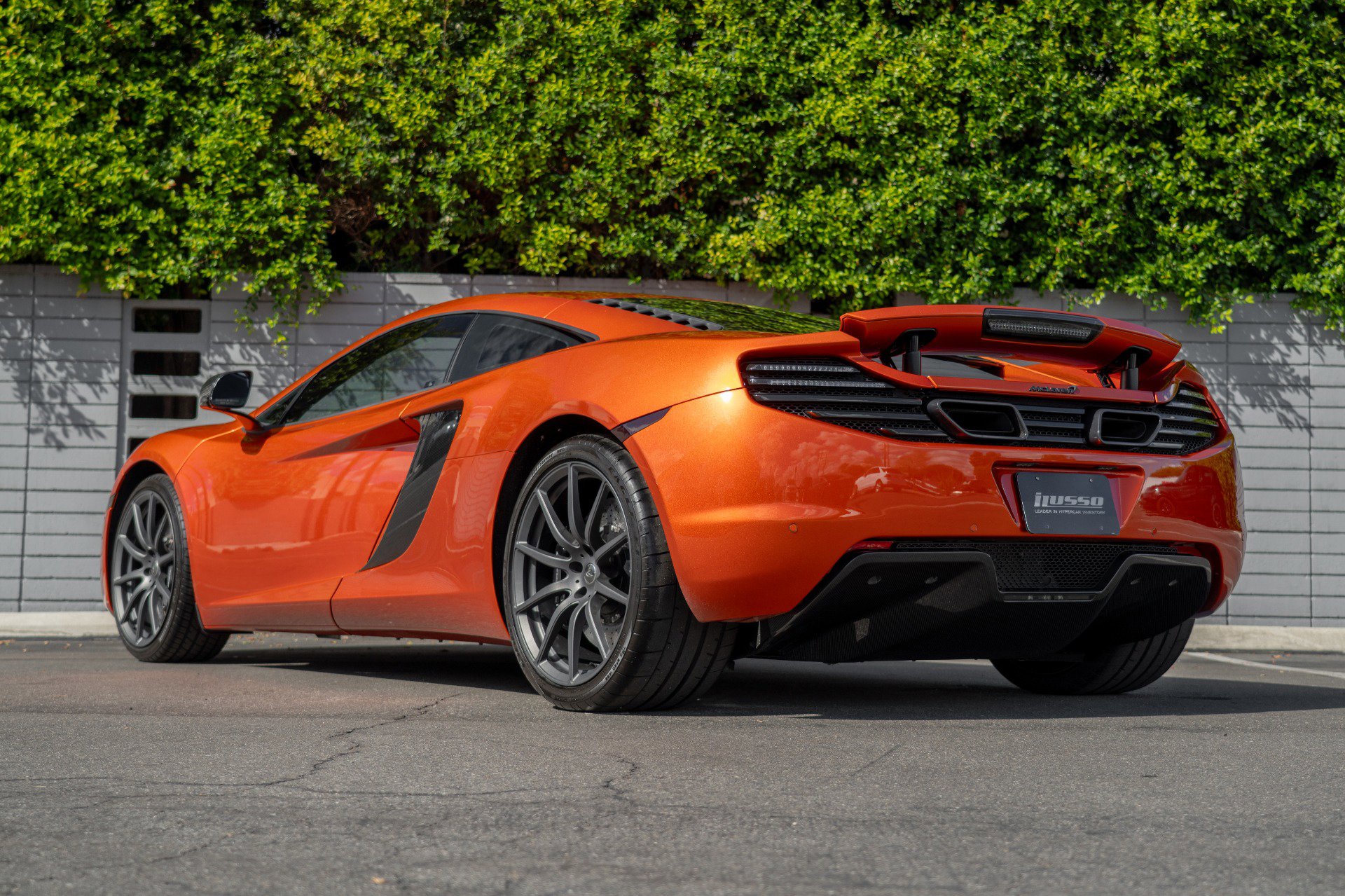 Used 2012 McLaren MP4-12C Coupe image 25