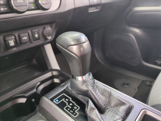 Used 2021 Toyota Tacoma TRD Off-Road image 12